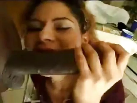 Latina MILF chupa hinaspa millp'un ébano enfermerapa cum.